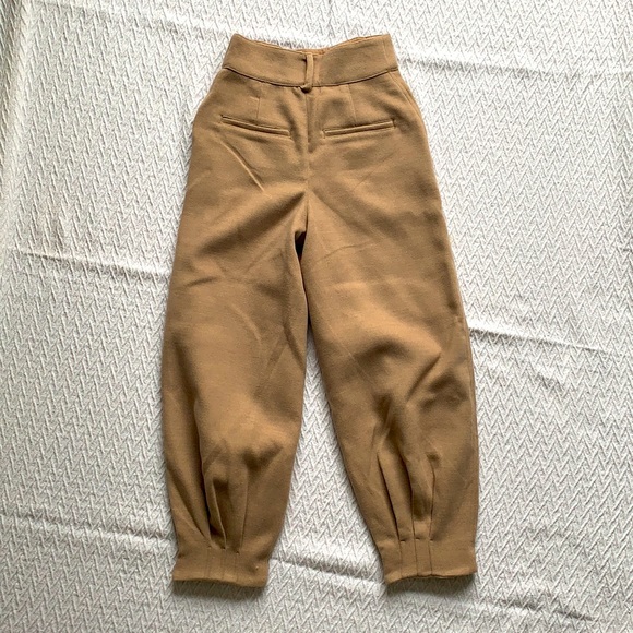 Free People cropped and pleated dress pant. - Picture 2 of 7